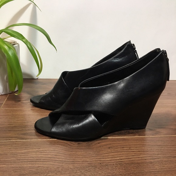 Franco Sarto, Giselle Black Sandals, Size 7 M - Picture 3 of 6